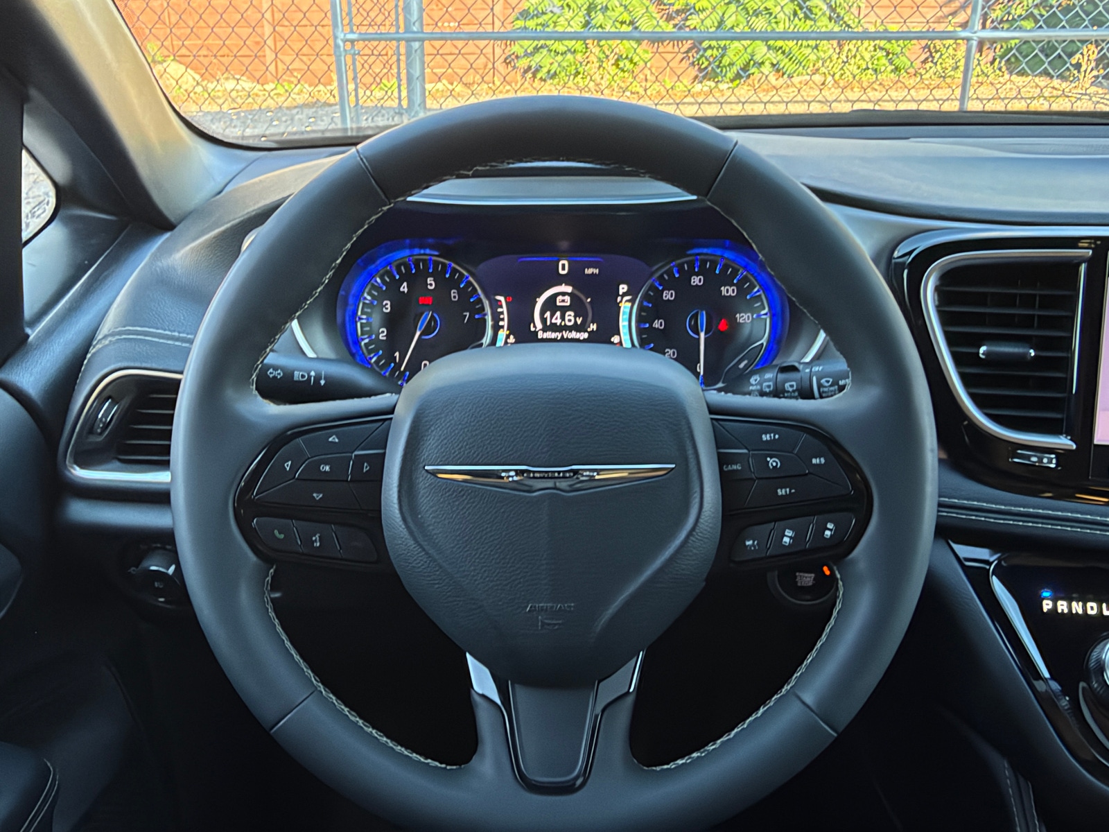 Thumbnail: 2025 Chrysler Pacifica - 5