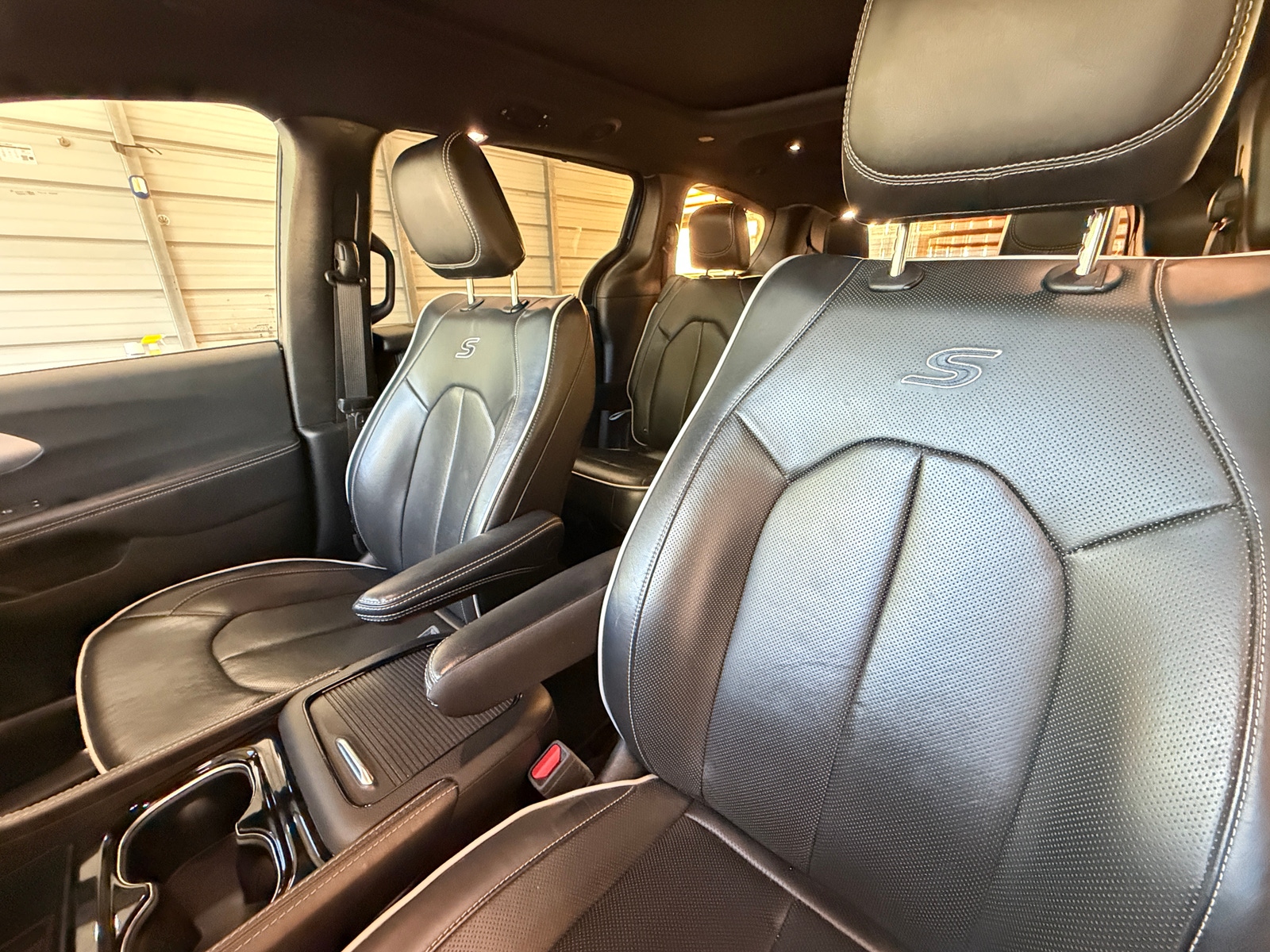 Thumbnail: 2025 Chrysler Pacifica - 2
