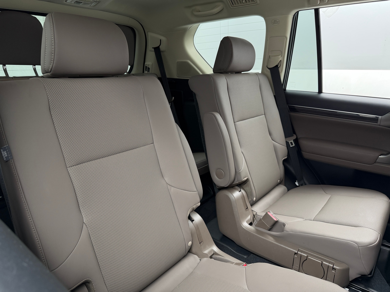 Thumbnail: 2023 Lexus GX - 6