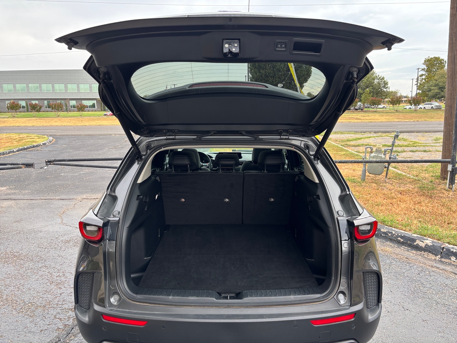 Thumbnail: 2026 Mazda CX-50 - 6
