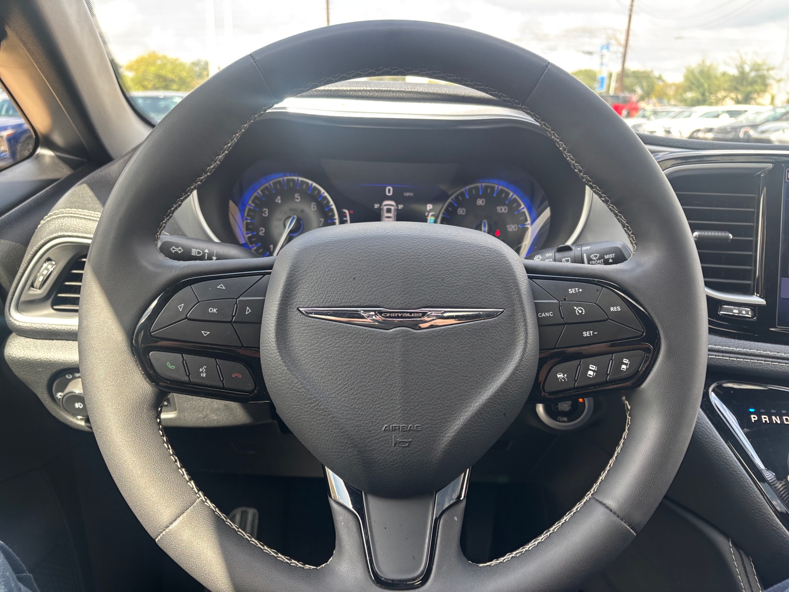 Thumbnail: 2025 Chrysler Pacifica - 5