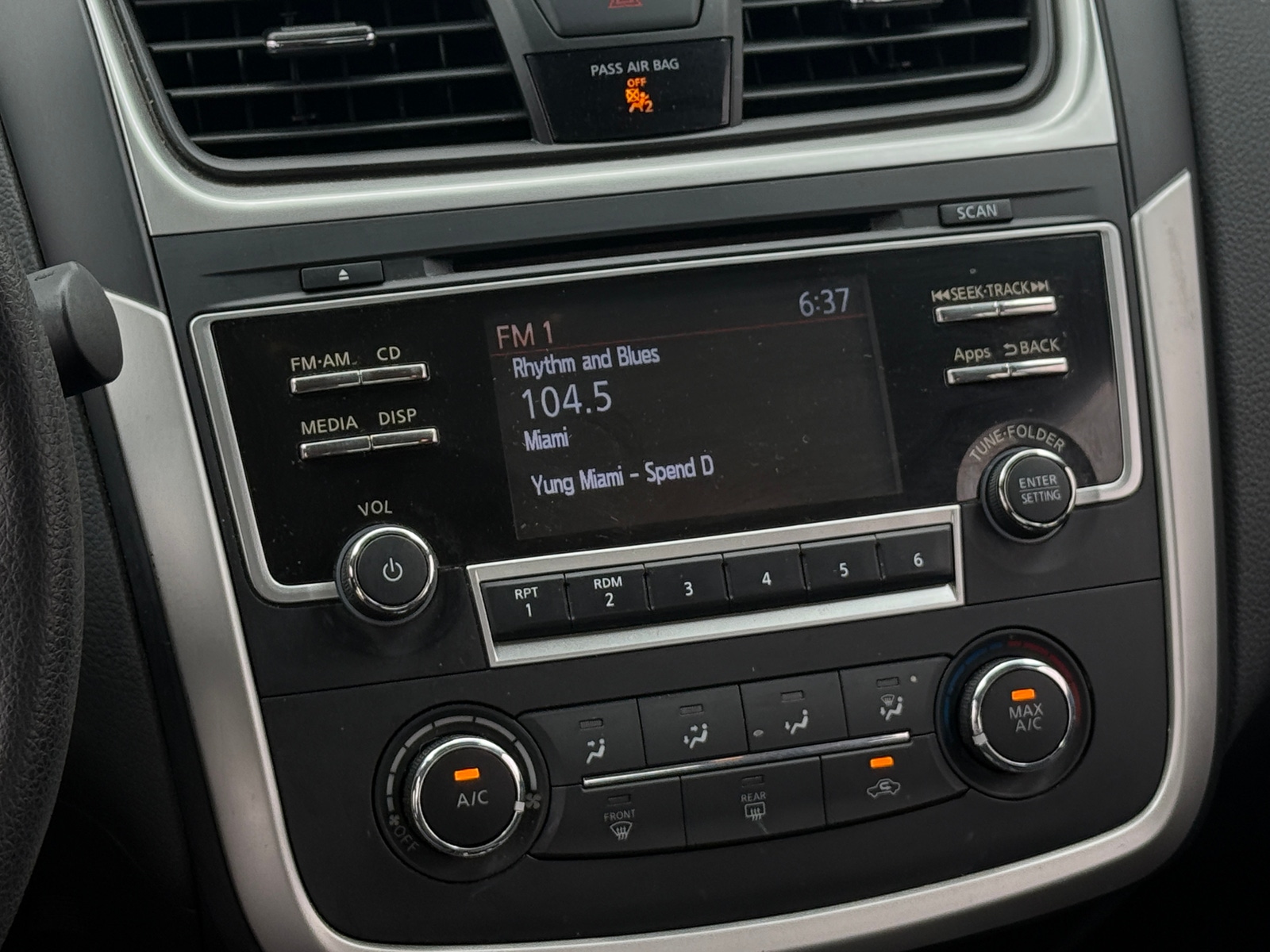 Thumbnail: 2016 Nissan Altima - 4