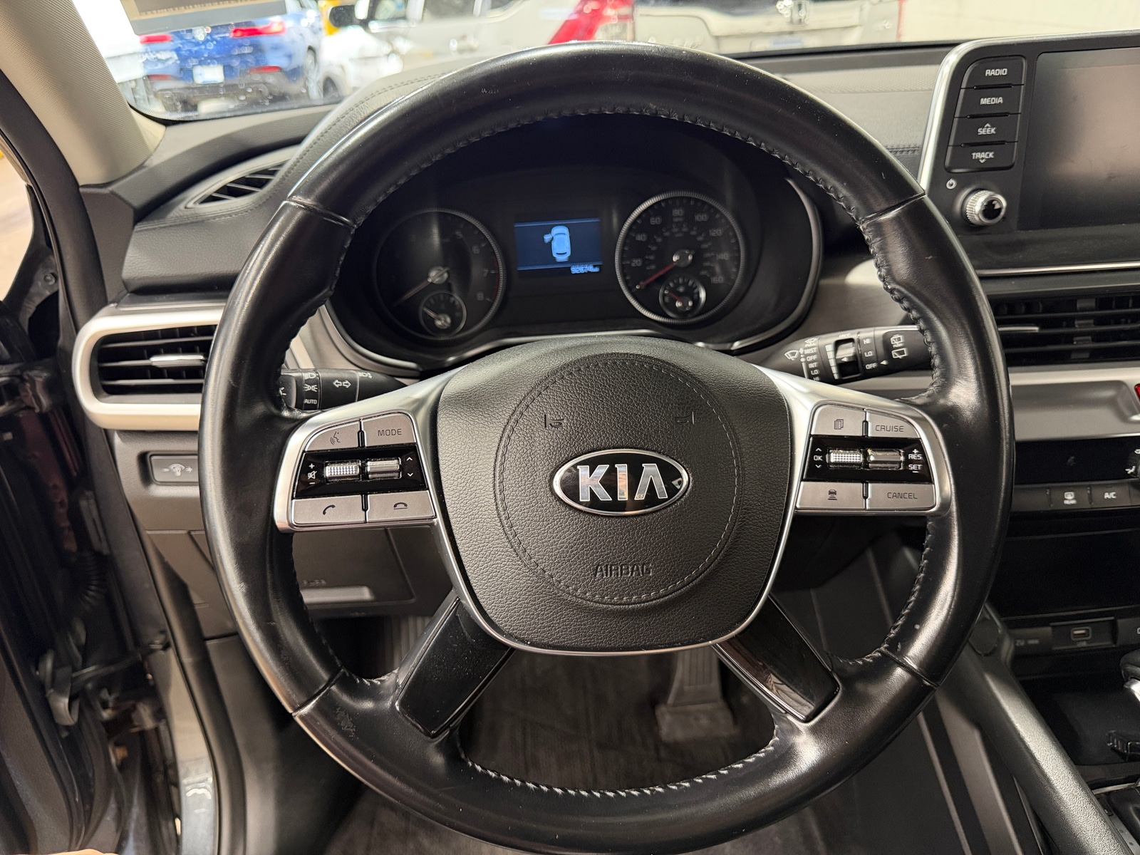 Thumbnail: 2021 Kia Telluride - 4