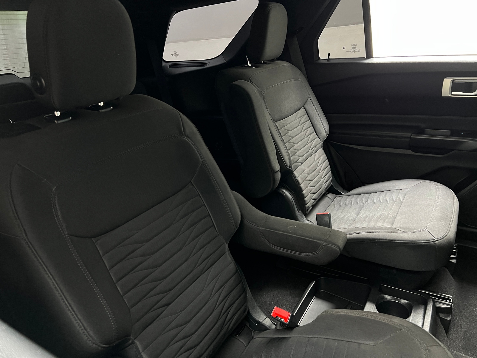 Thumbnail: 2020 Ford Explorer - 6