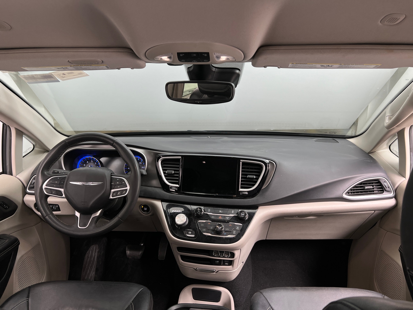 Thumbnail: 2022 Chrysler Pacifica - 2