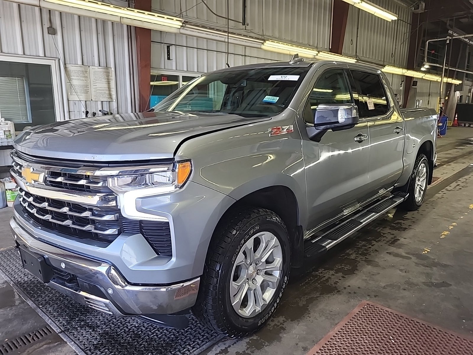 2025 Chevrolet Silverado 1500 4WD Crew Cab 147" LTZ