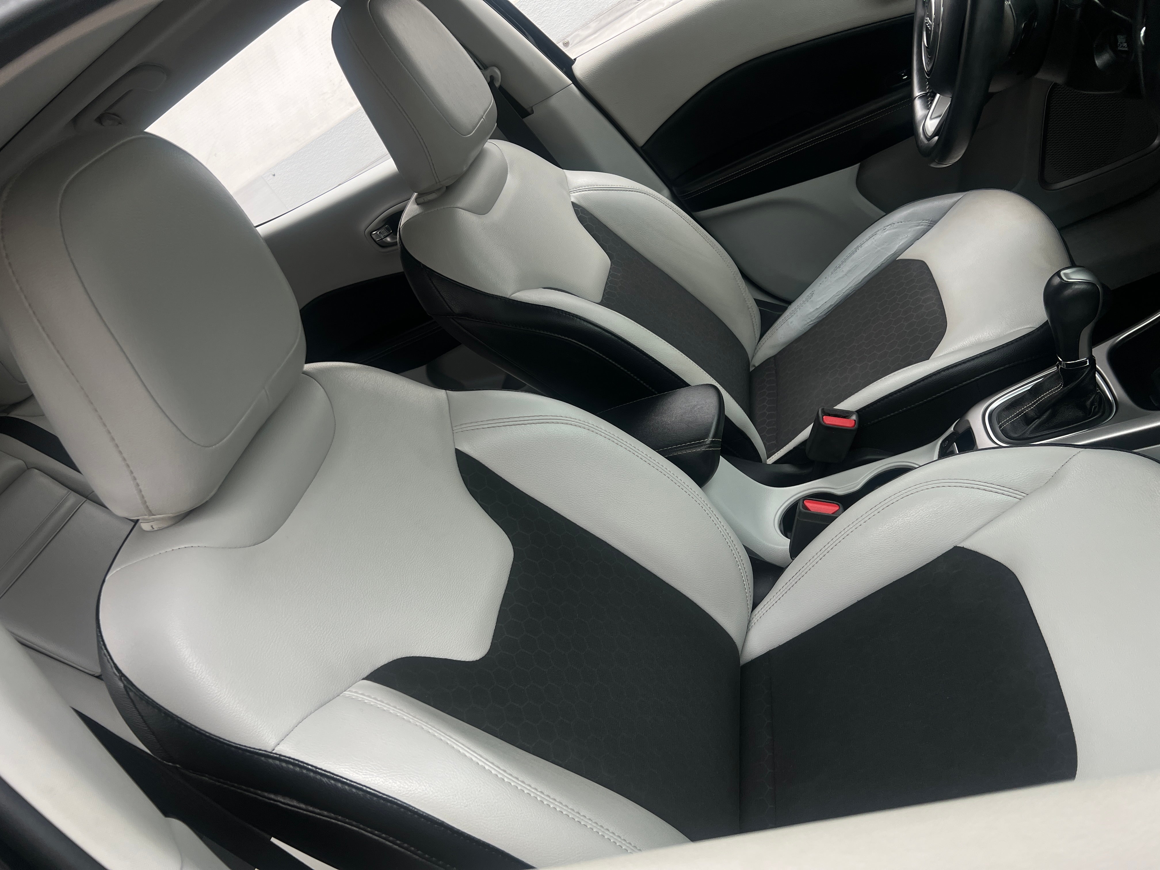 2018 Jeep Compass Sun & Wheel