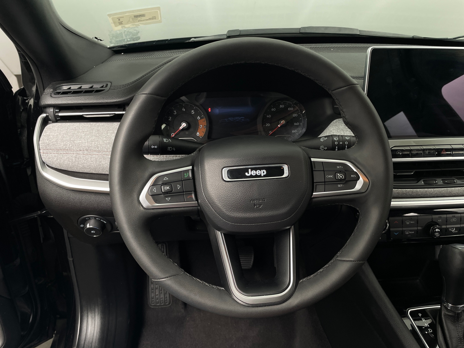 Thumbnail: 2023 Jeep Compass - 4