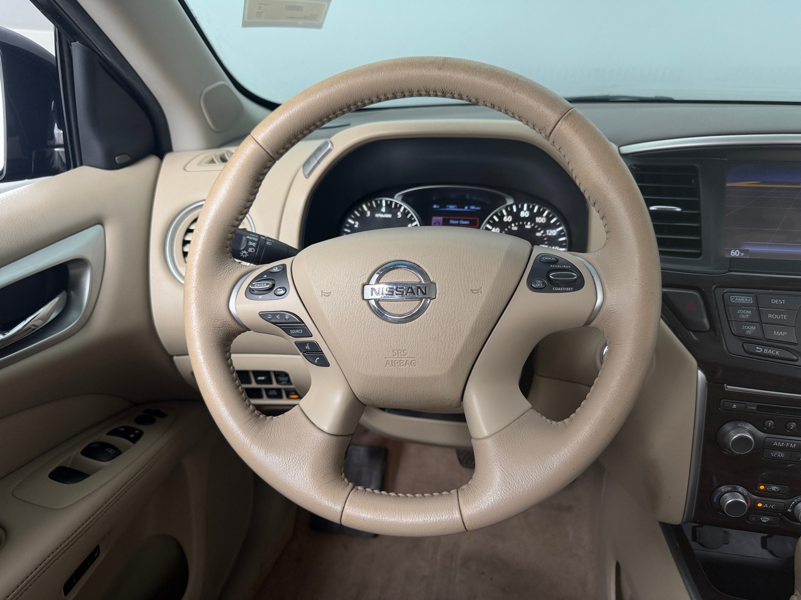 Thumbnail: 2015 Nissan Pathfinder - 4