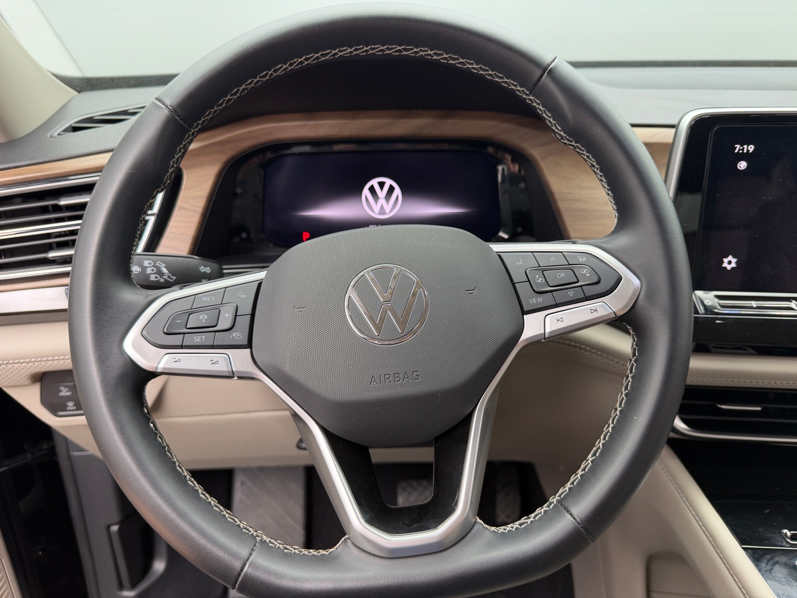 Thumbnail: 2026 Volkswagen Atlas - 5