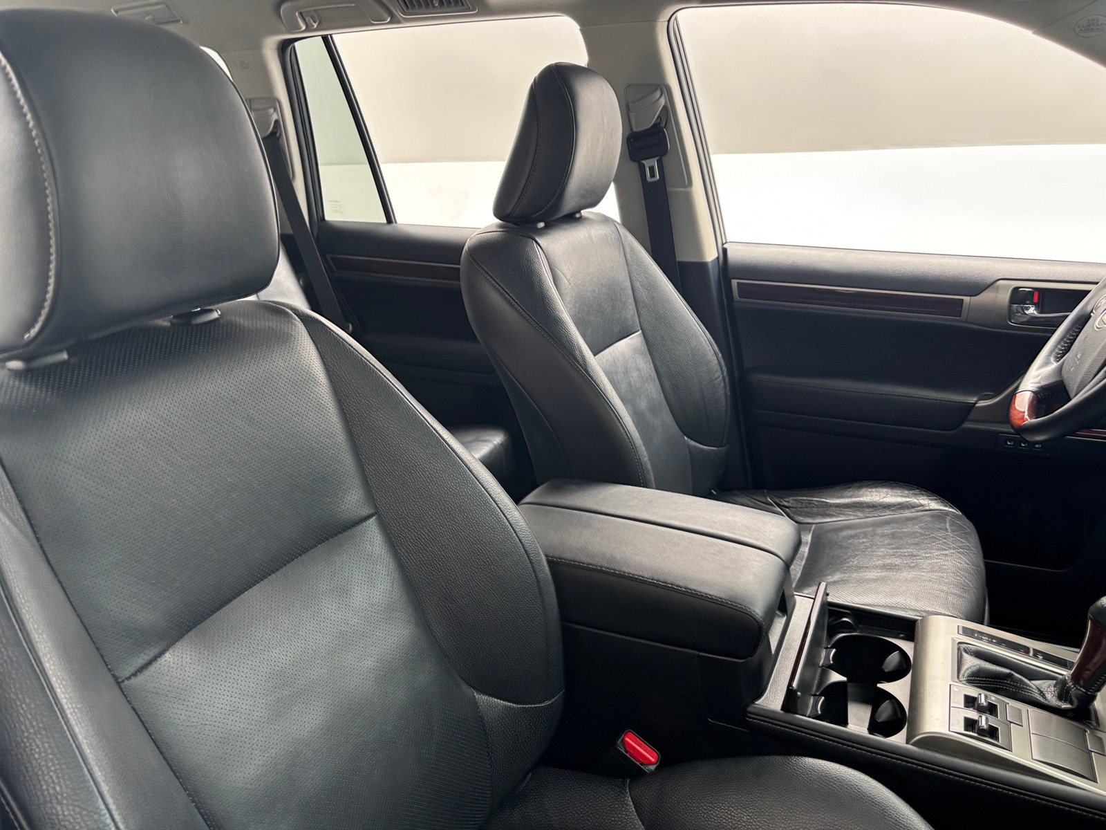 Thumbnail: 2015 Lexus GX - 2