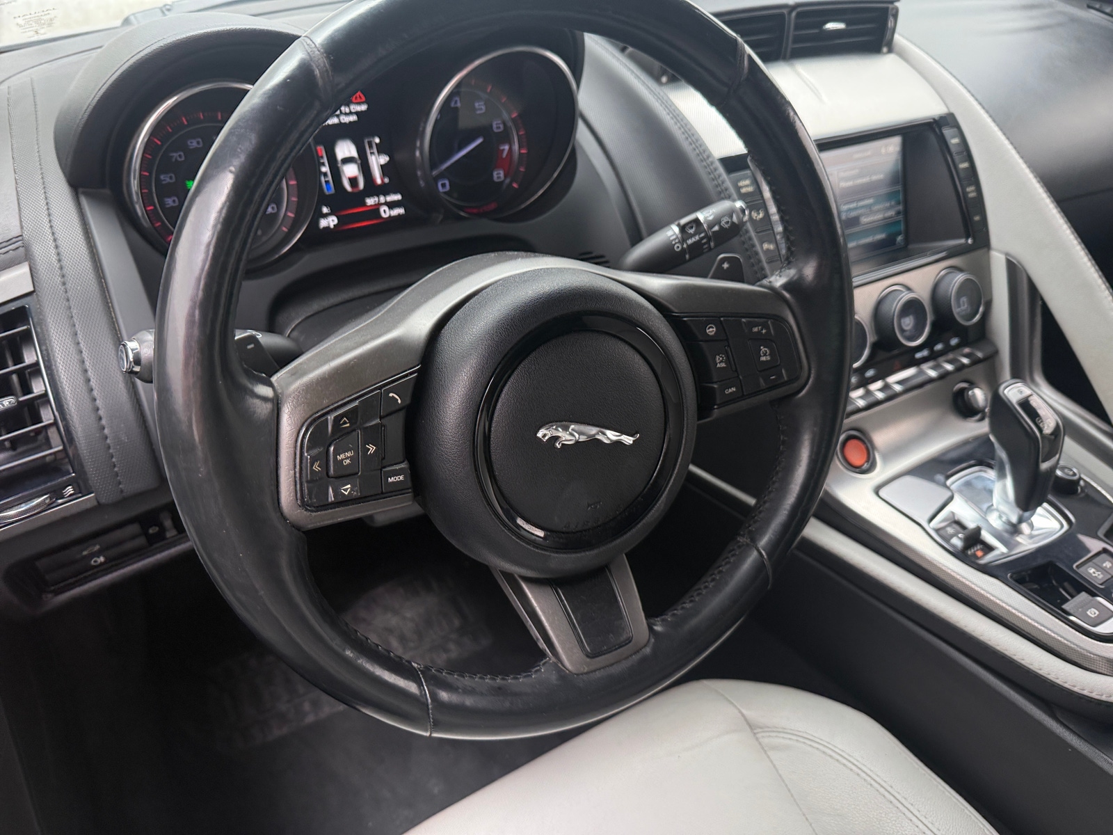 Thumbnail: 2015 Jaguar F-Type - 4