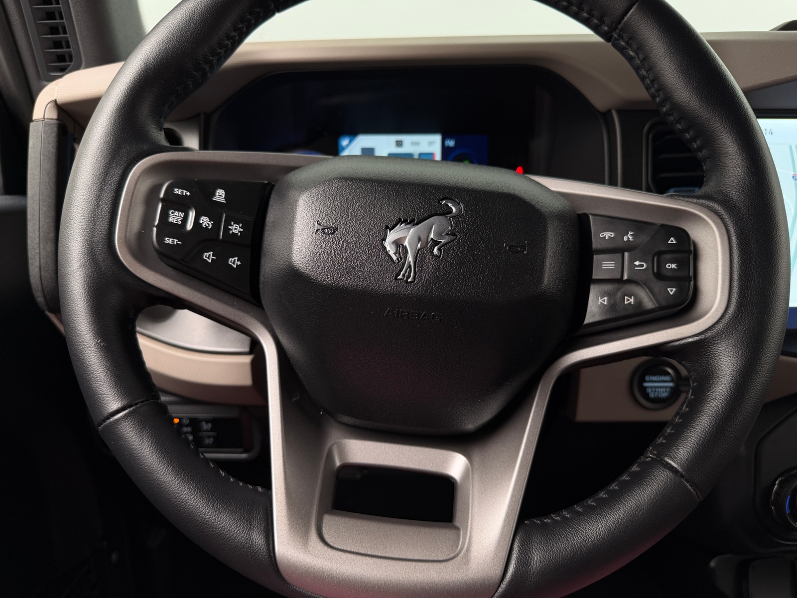Thumbnail: 2023 Ford Bronco - 4