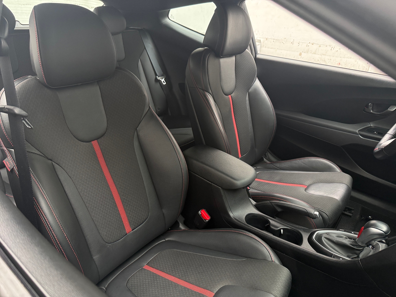 Thumbnail: 2020 Hyundai Veloster - 2