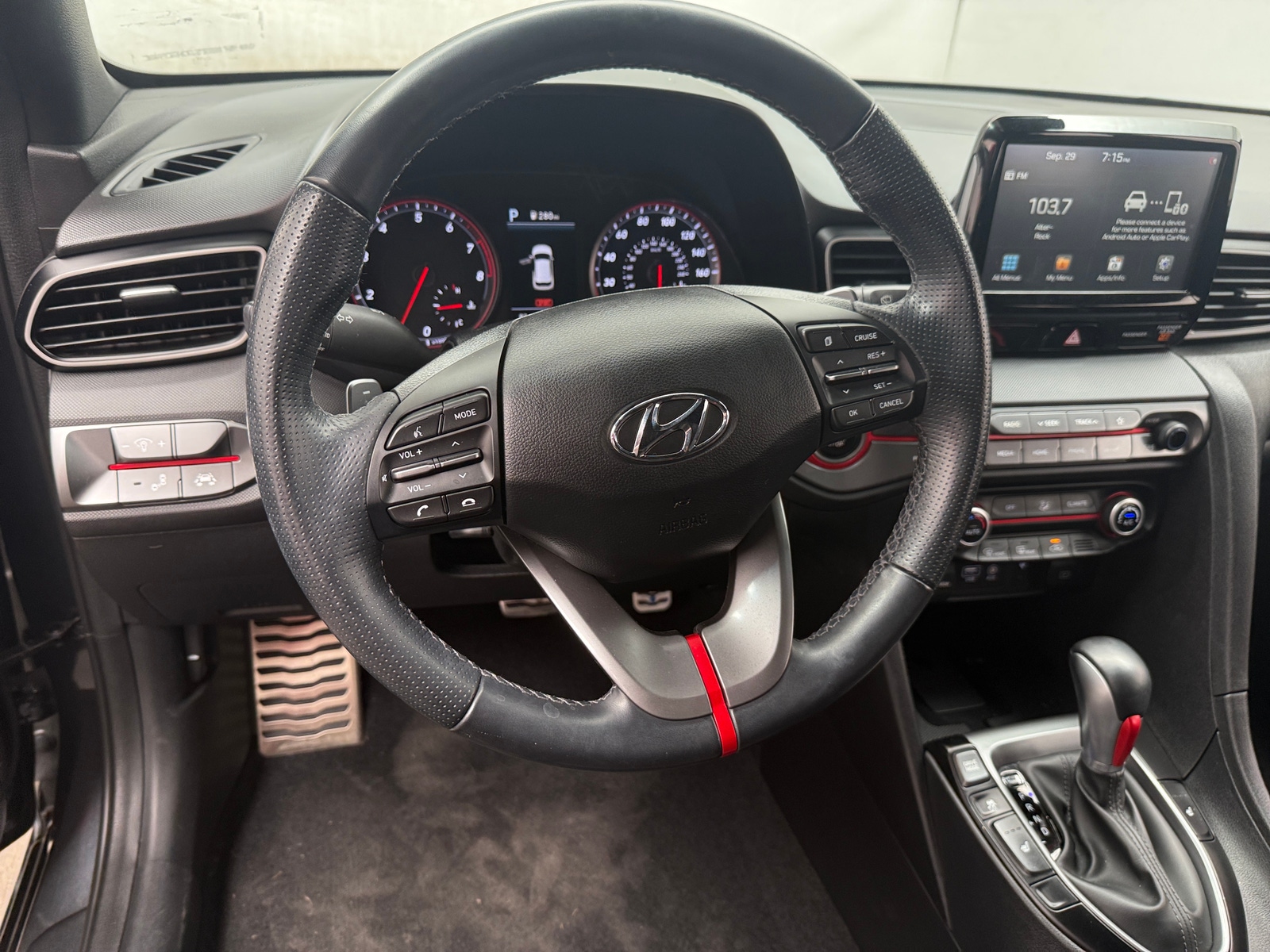 Thumbnail: 2020 Hyundai Veloster - 5