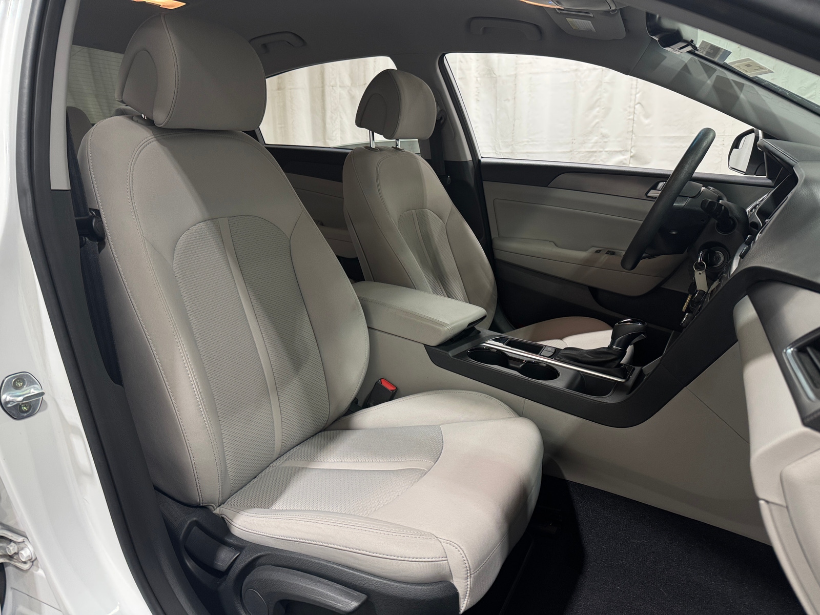 Thumbnail: 2015 Hyundai Sonata - 2