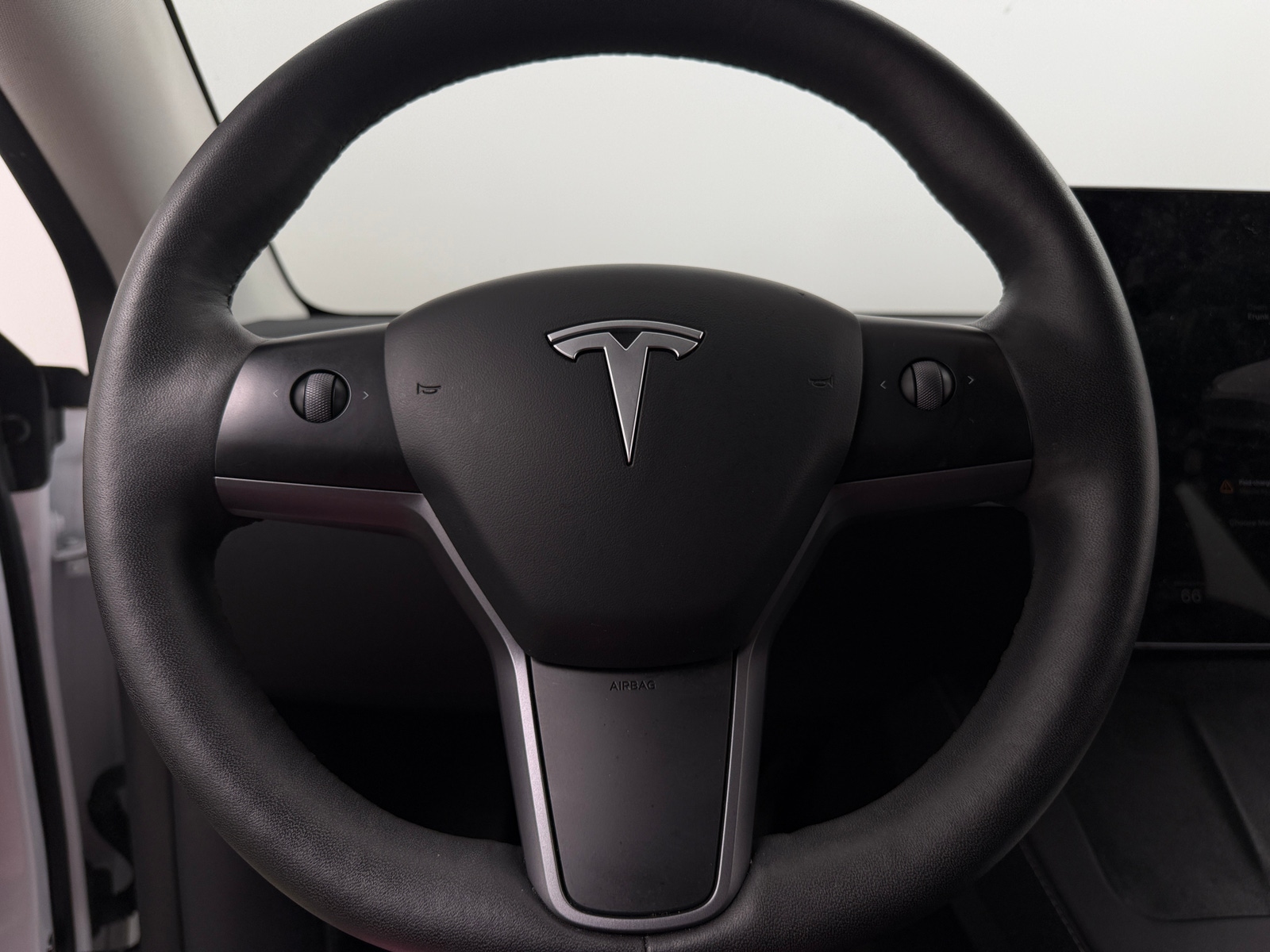 Thumbnail: 2023 Tesla Model Y - 4