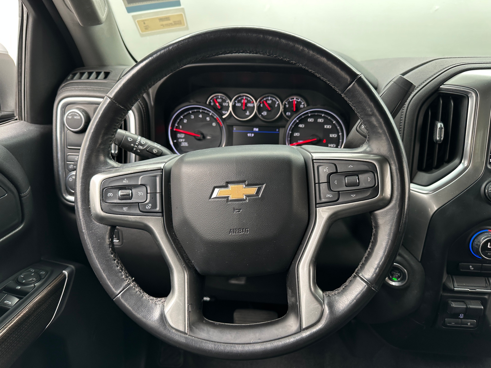 Thumbnail: 2020 Chevrolet Silverado 1500 - 5