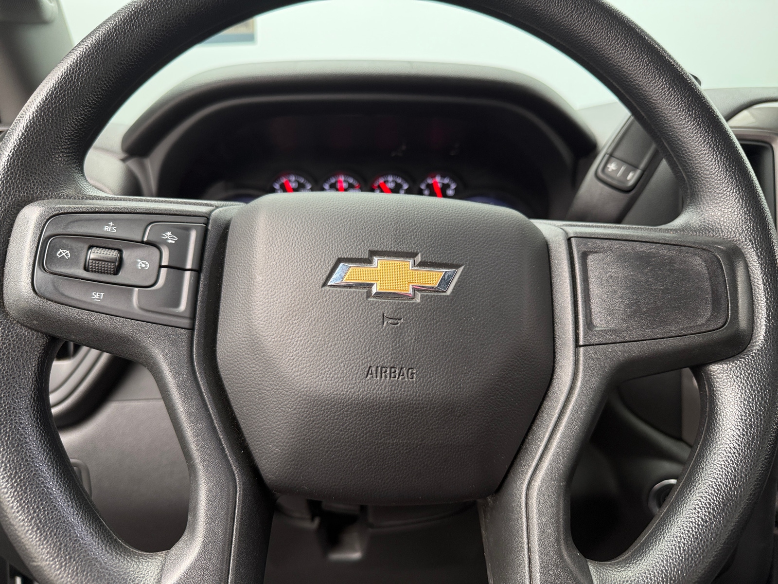 Thumbnail: 2025 Chevrolet Silverado 1500 - 4