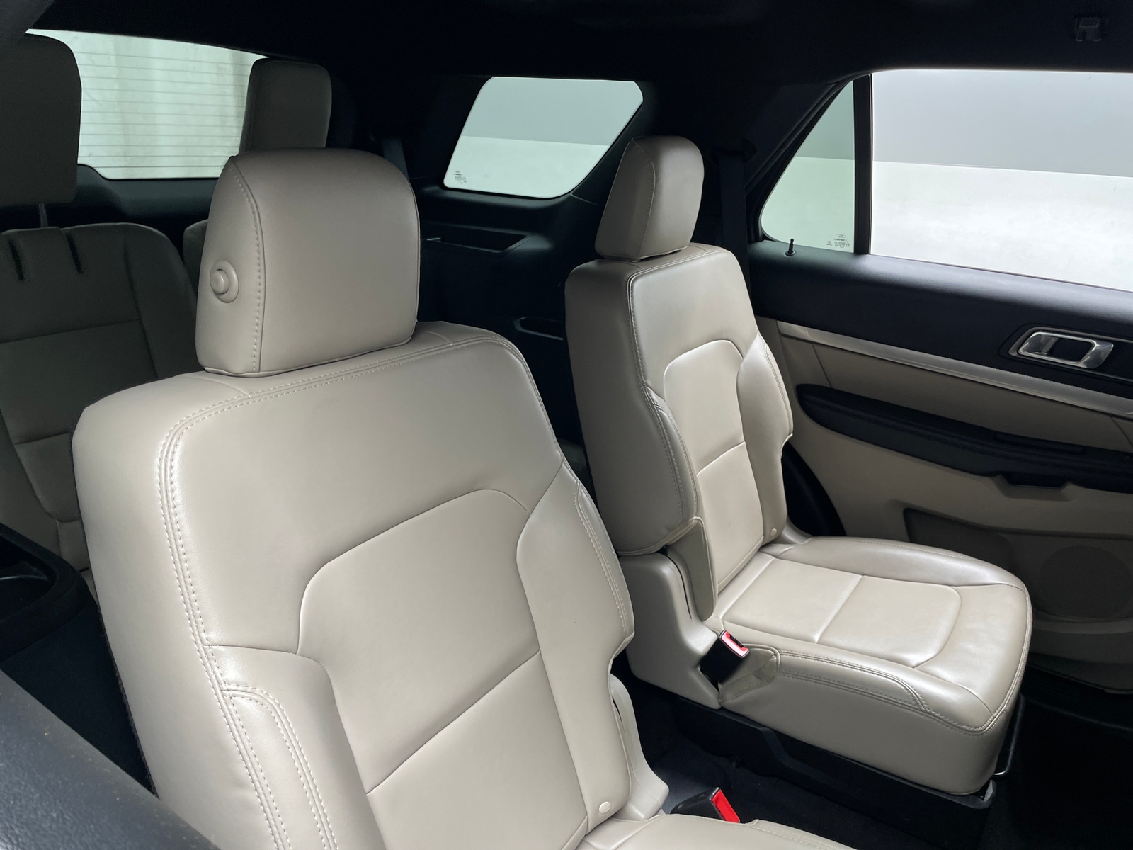 Thumbnail: 2019 Ford Explorer - 5