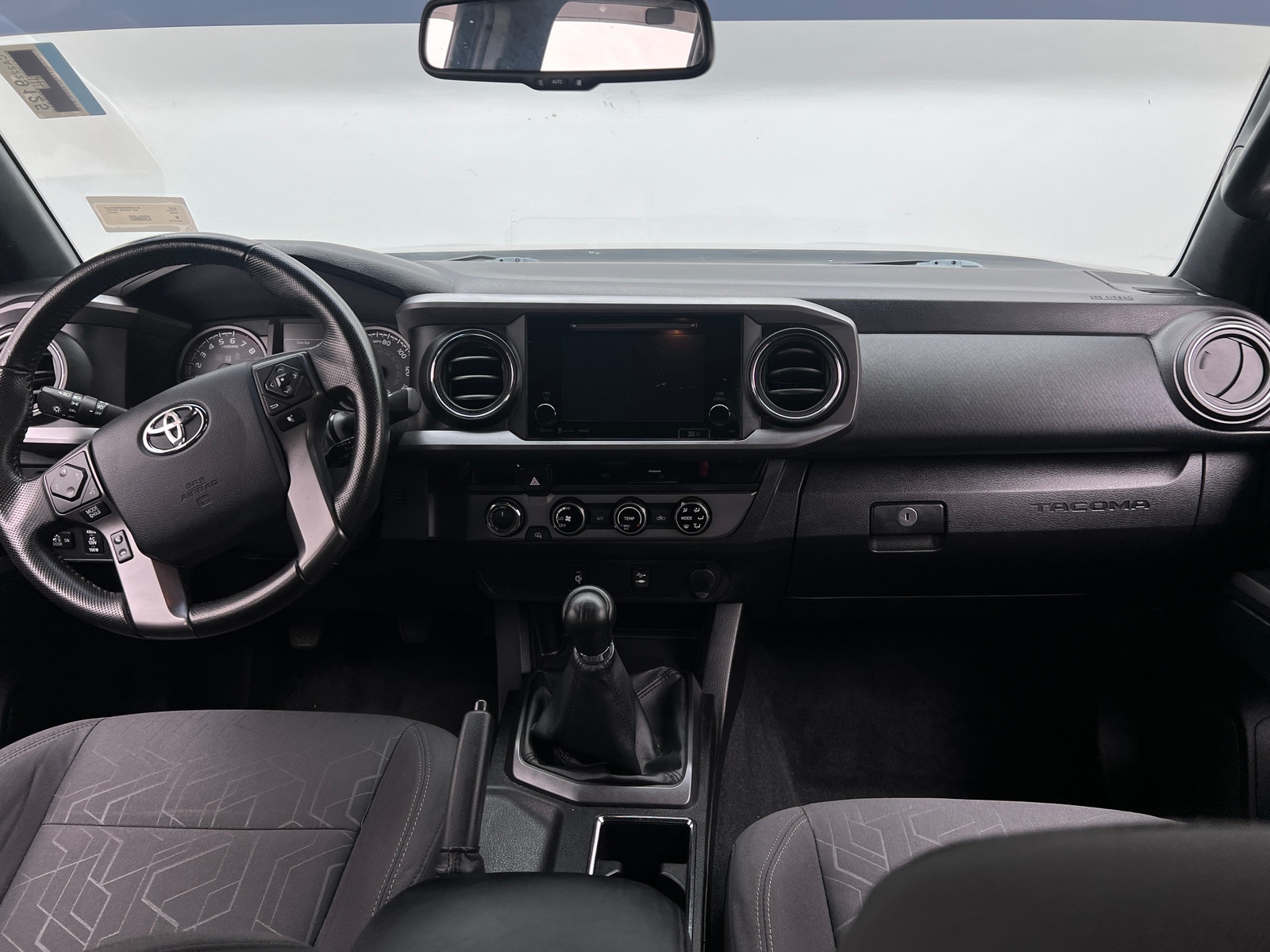 Thumbnail: 2016 Toyota Tacoma - 3