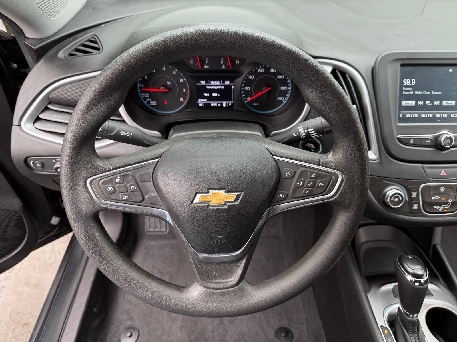 Thumbnail: 2017 Chevrolet Malibu - 5