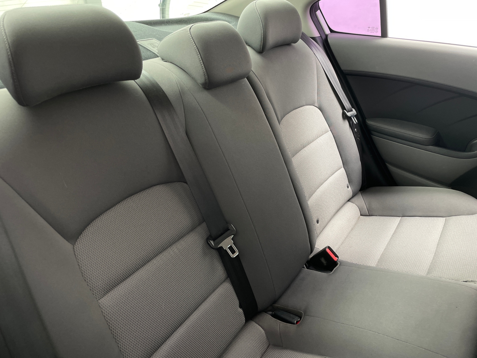 Thumbnail: 2017 Kia Forte - 6