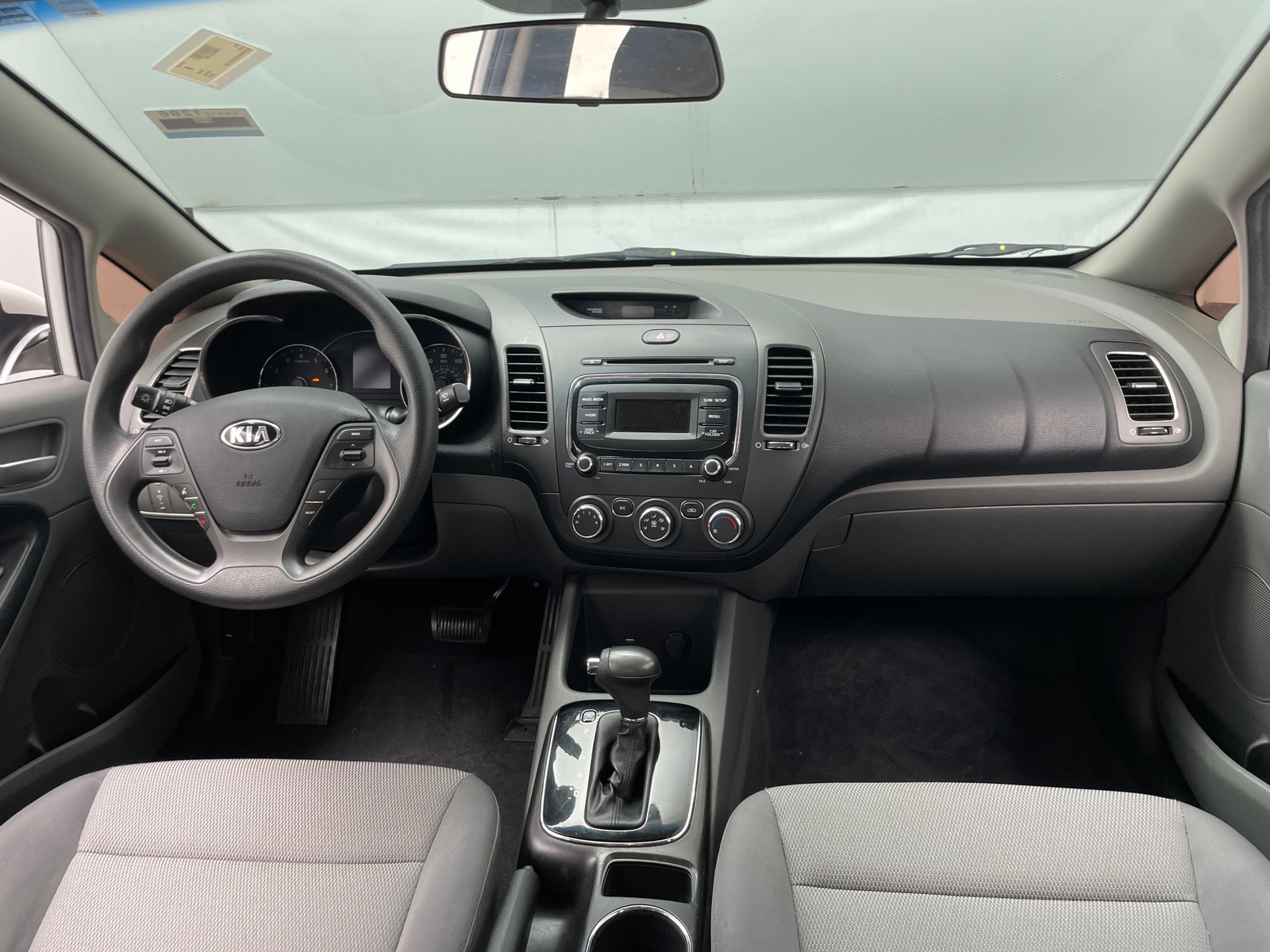 Thumbnail: 2017 Kia Forte - 3