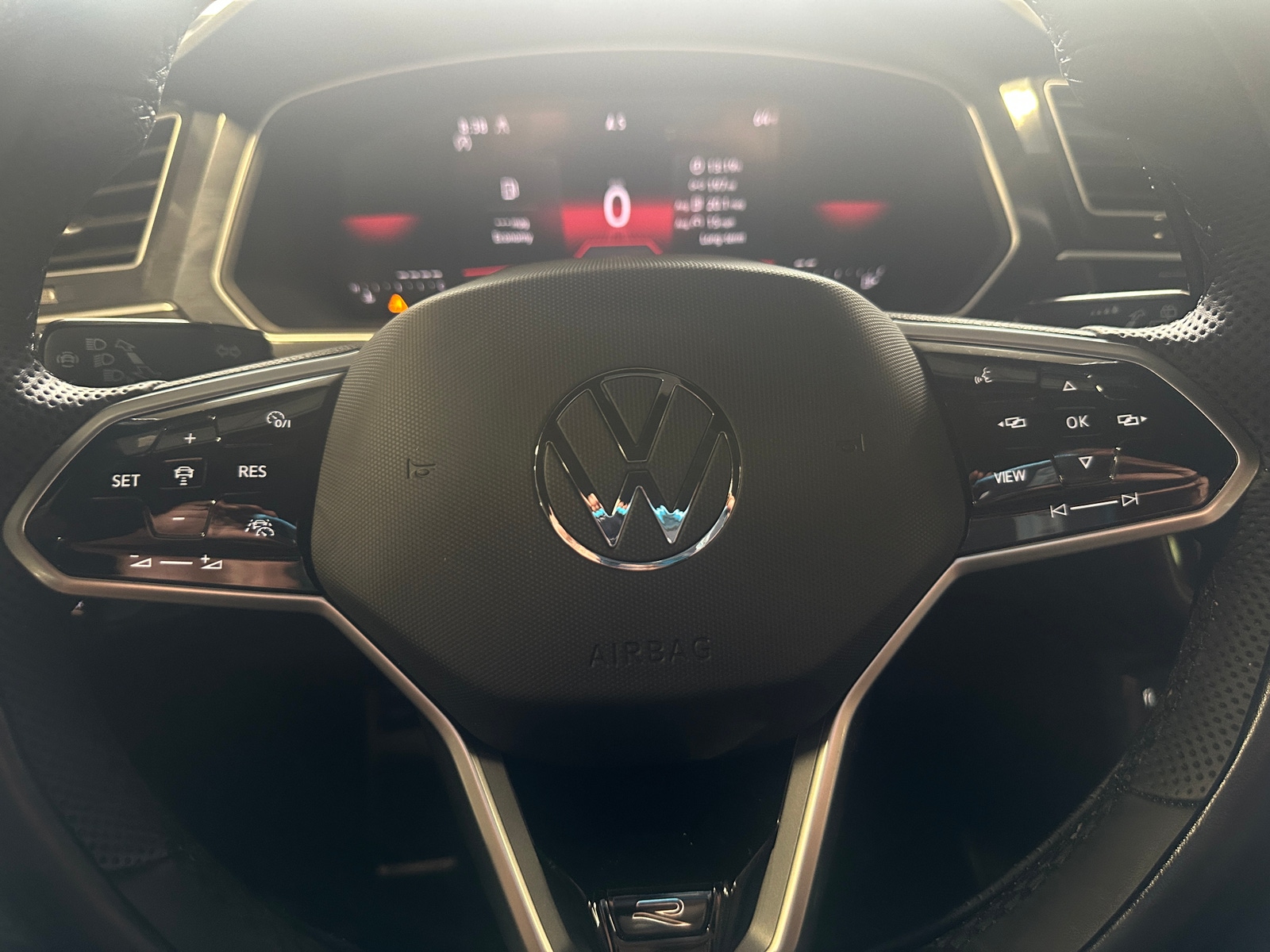 Thumbnail: 2024 Volkswagen Tiguan - 5