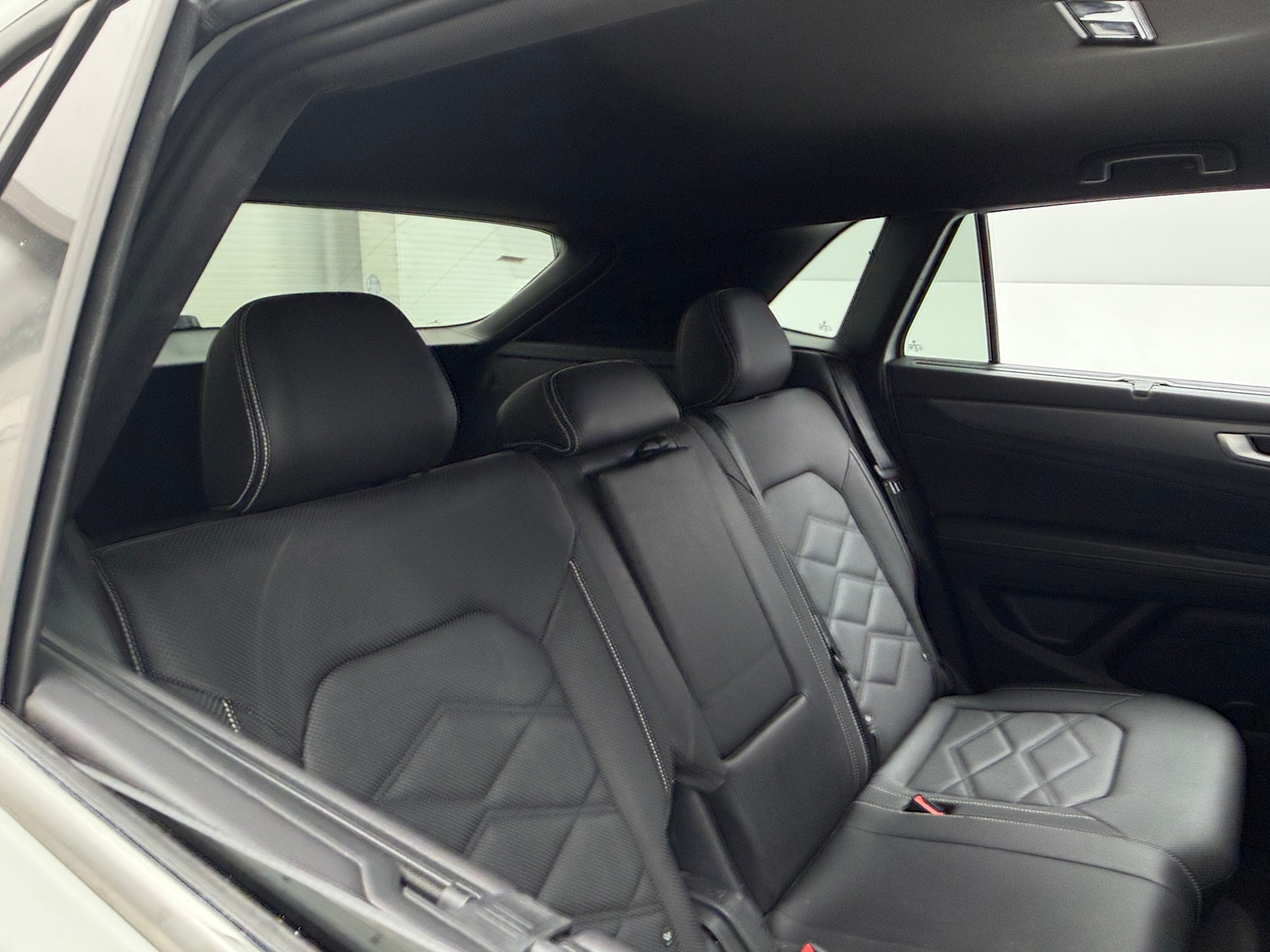 Thumbnail: 2025 Volkswagen Atlas - 6