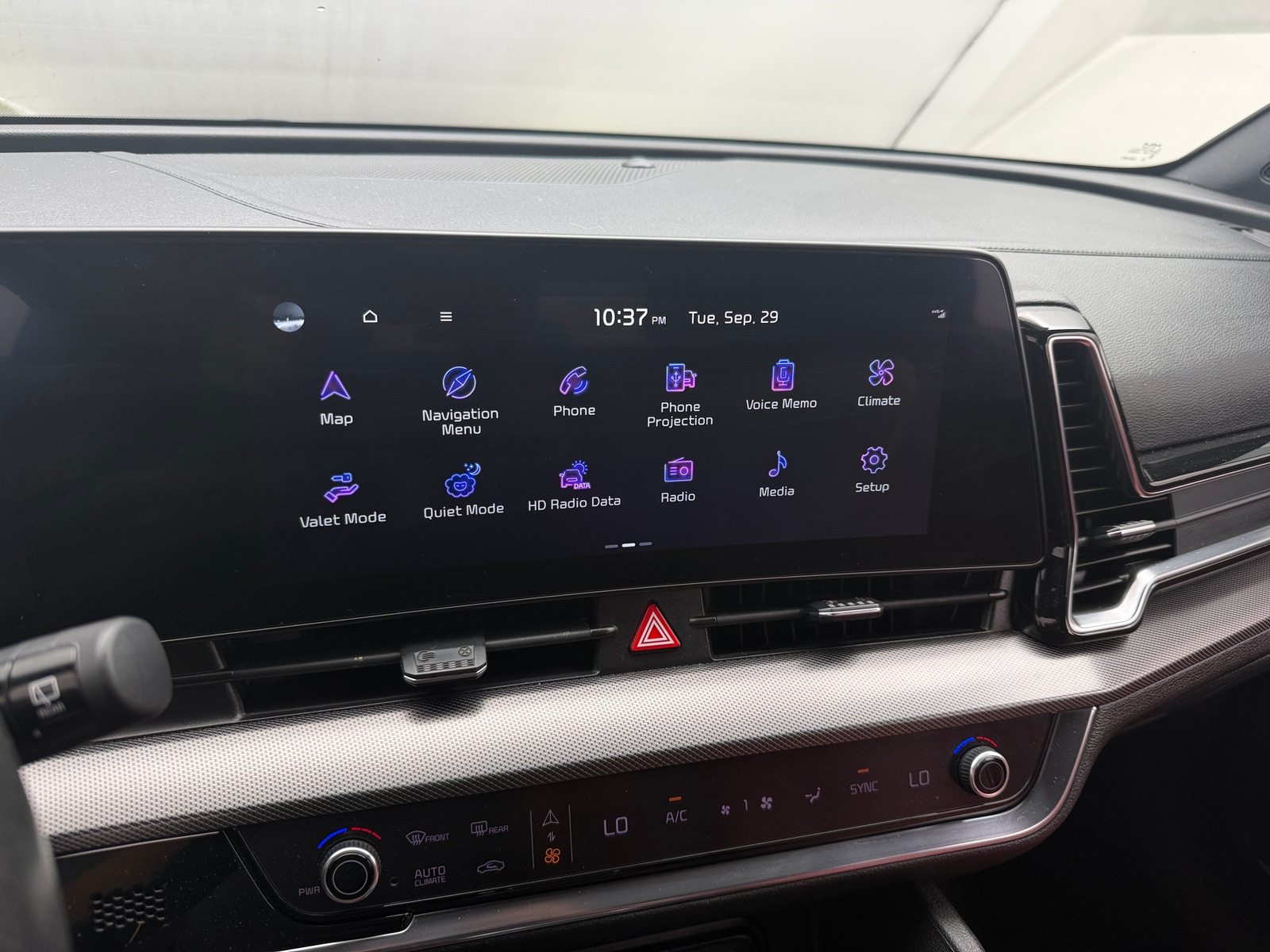 Thumbnail: 2023 Kia Sportage - 3