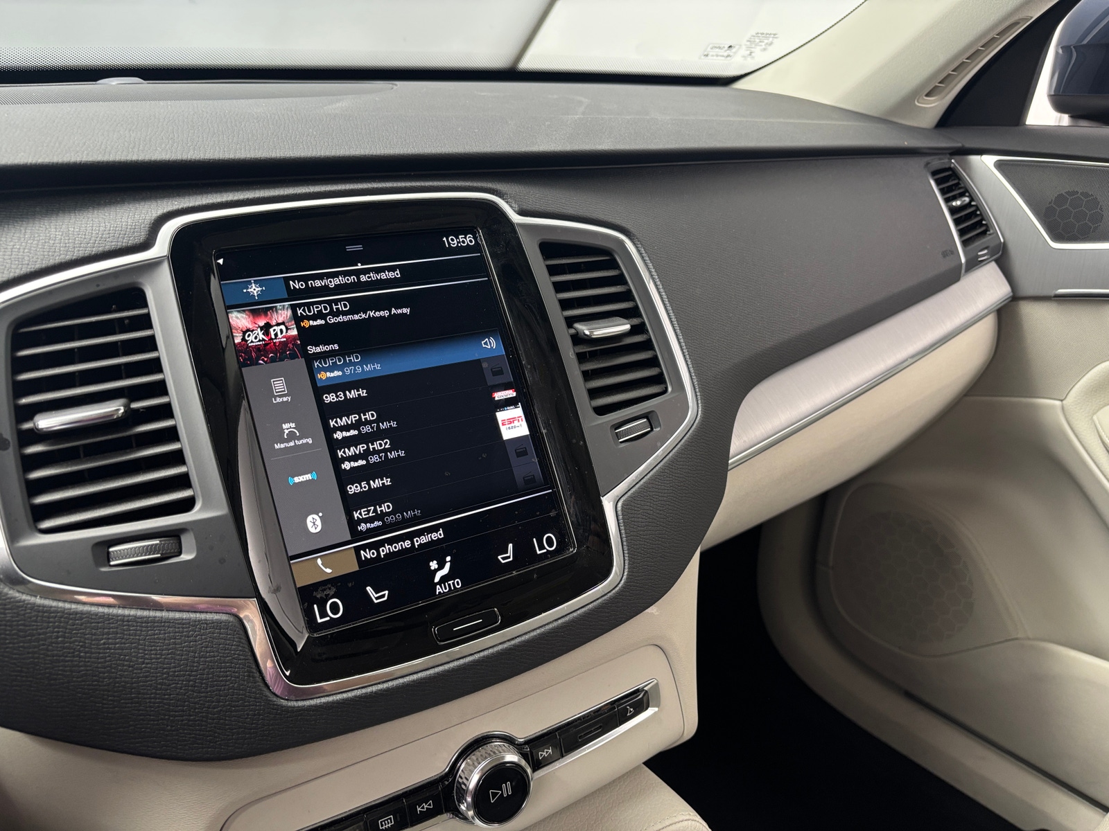 Thumbnail: 2021 Volvo XC90 - 3