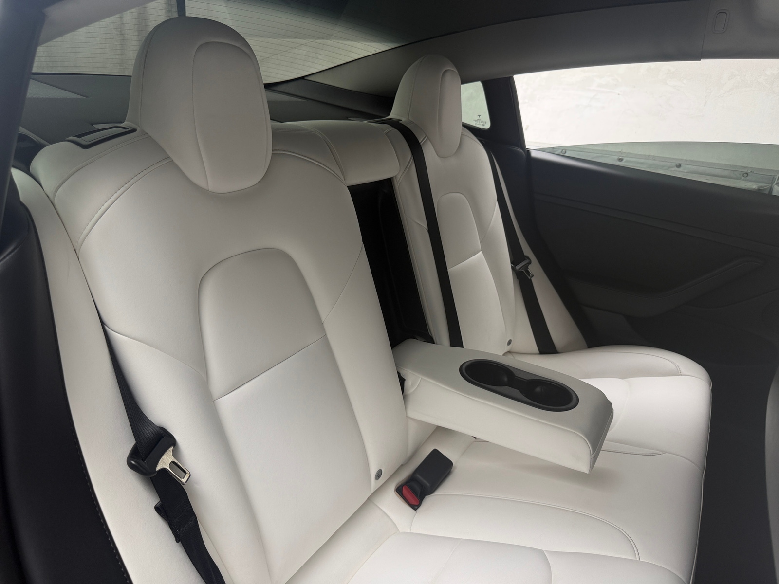 Thumbnail: 2022 Tesla Model 3 - 5