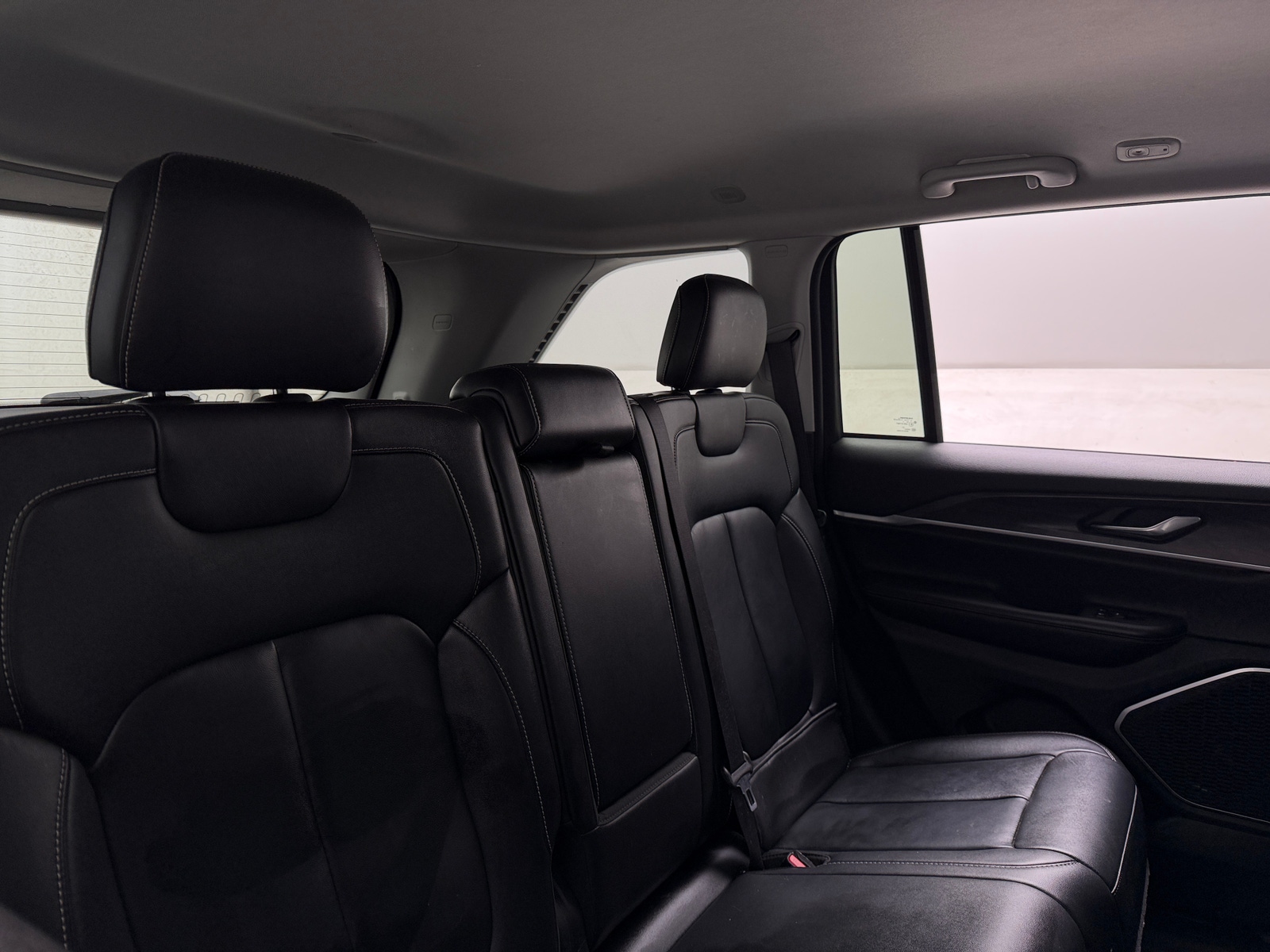 Thumbnail: 2022 Jeep Grand Cherokee - 5