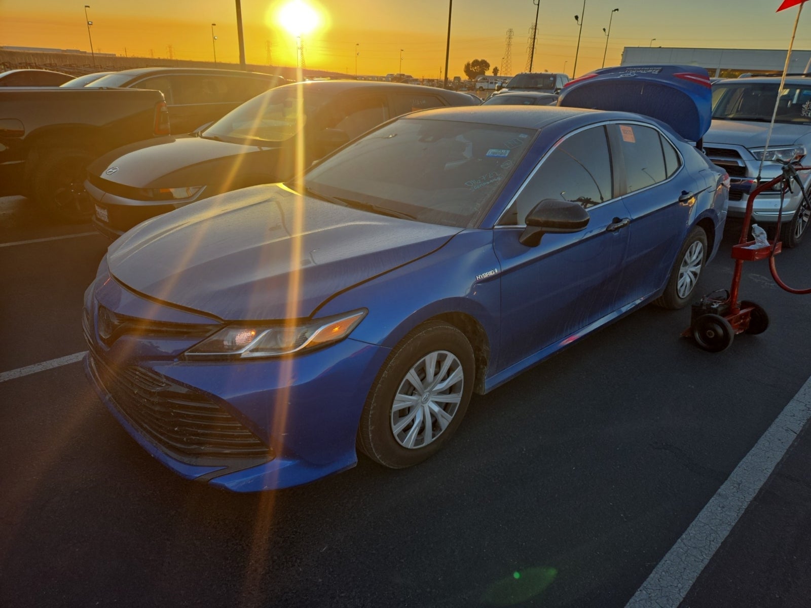 2020 Toyota Camry Hybrid LE