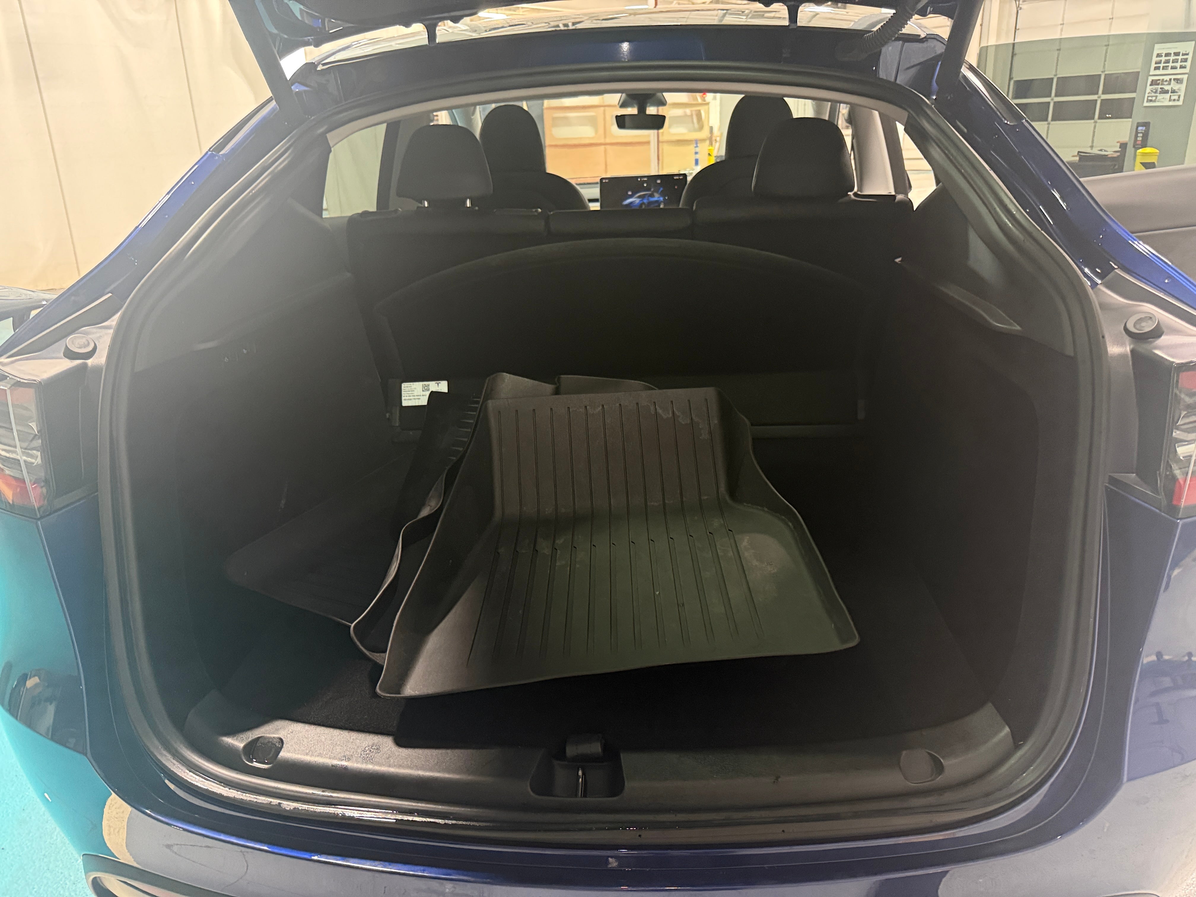 Used 2023 Tesla Model Y Long Range with VIN 7SAYGDEE5PA028074 for sale in Auburn, WA
