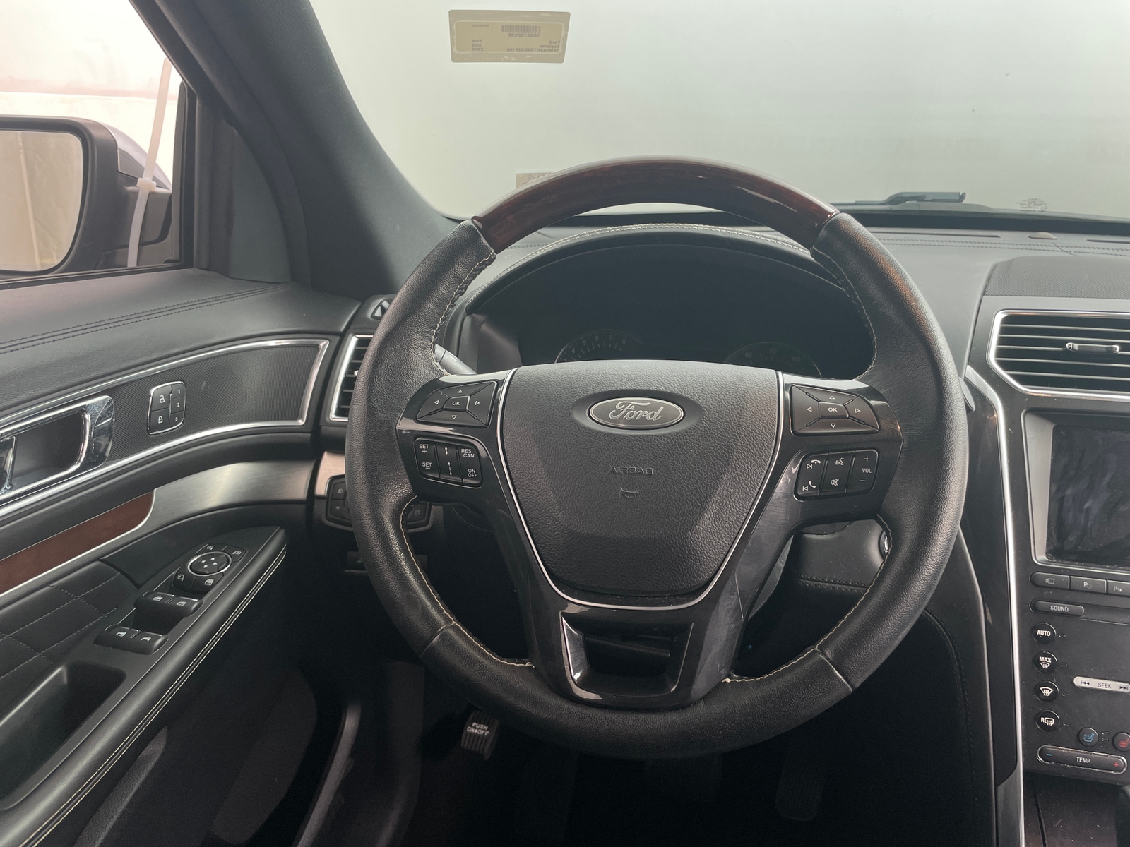 Thumbnail: 2019 Ford Explorer - 4