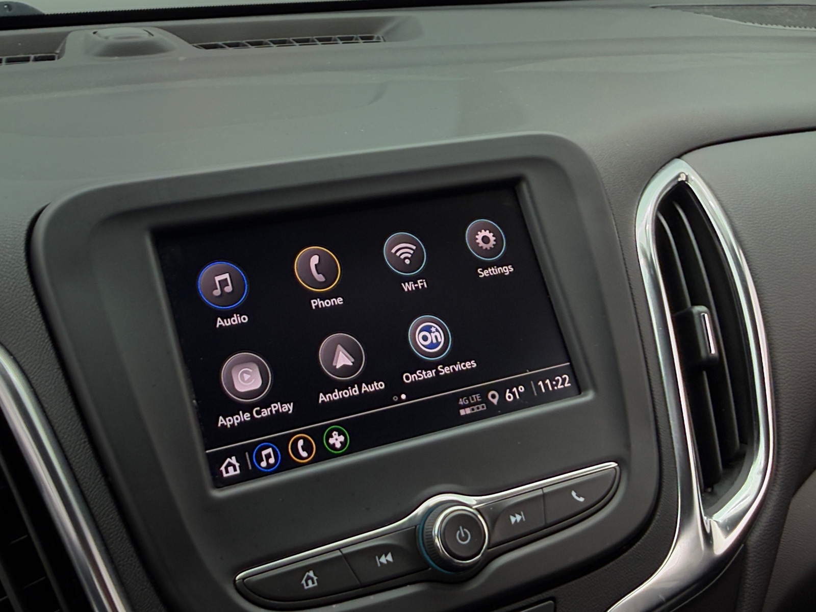 Thumbnail: 2022 Chevrolet Equinox - 4