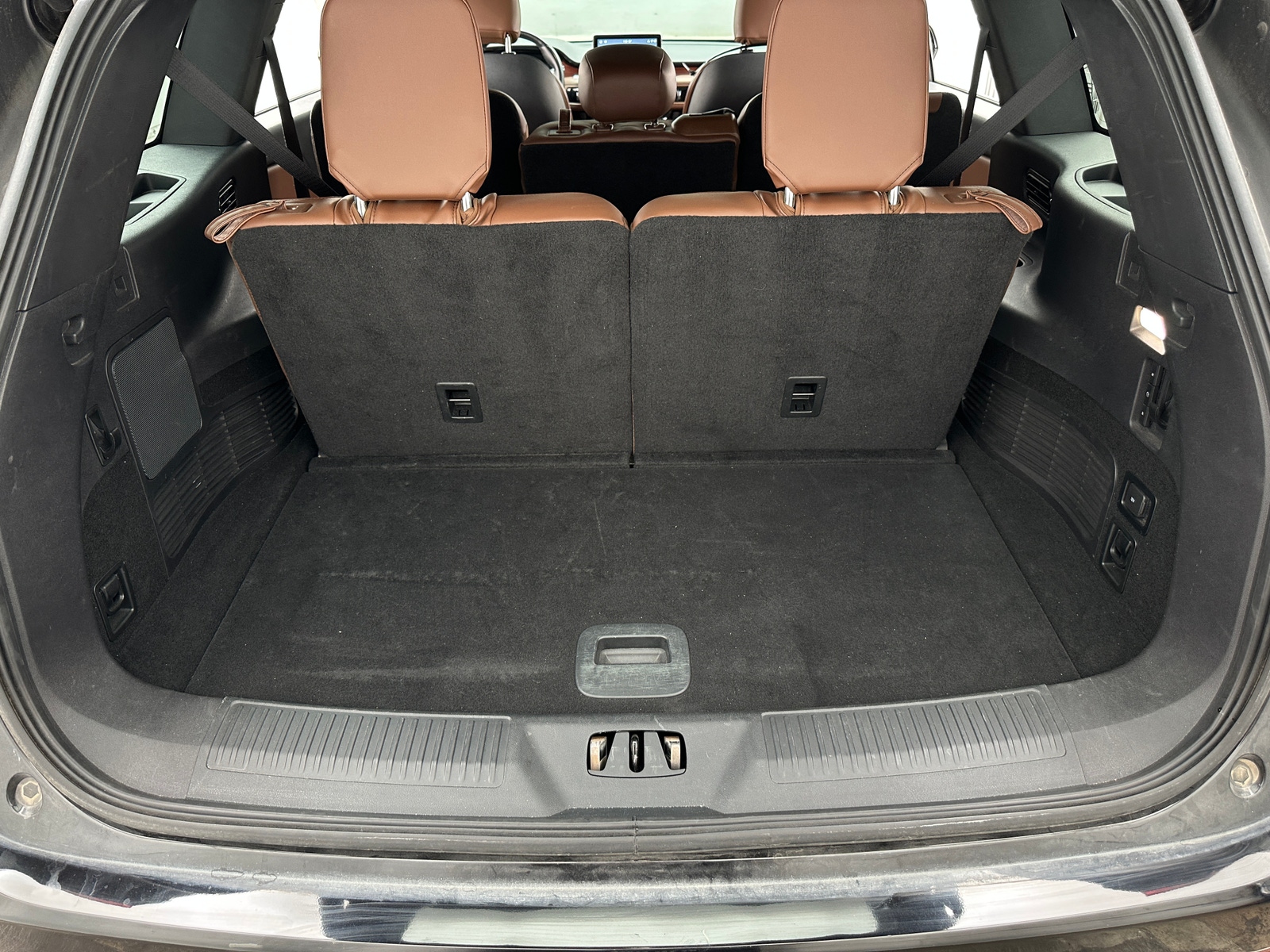 Thumbnail: 2022 Lincoln Aviator - 6