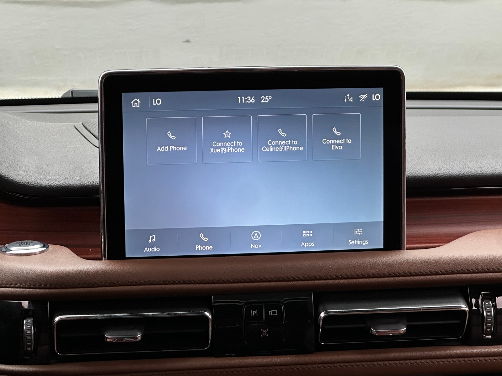 Thumbnail: 2022 Lincoln Aviator - 3