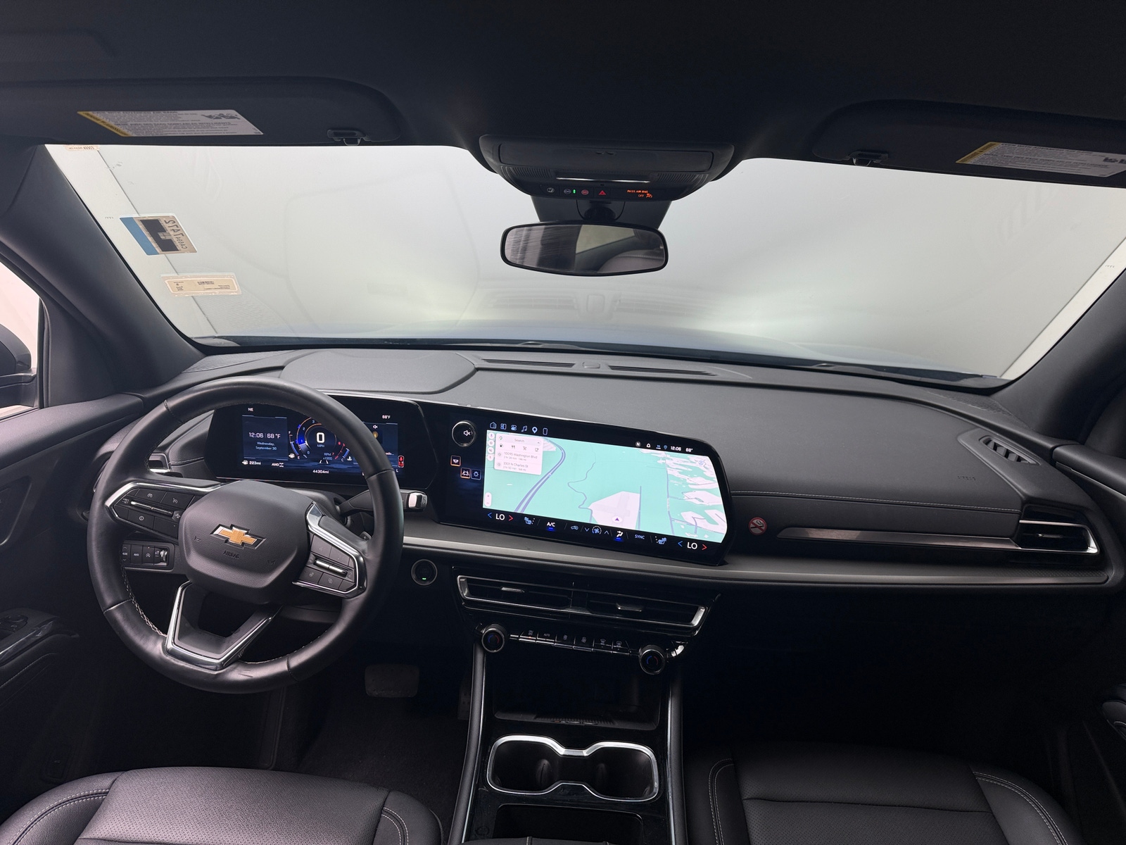 Thumbnail: 2025 Chevrolet Traverse - 2