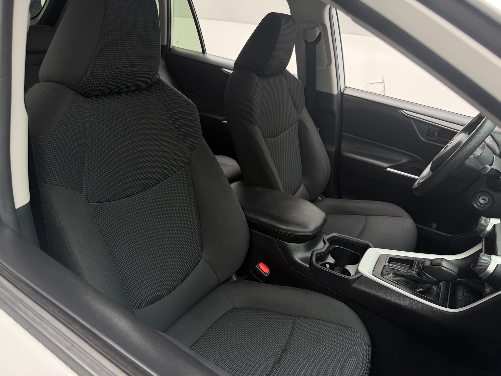 Thumbnail: 2020 Toyota RAV4 - 2