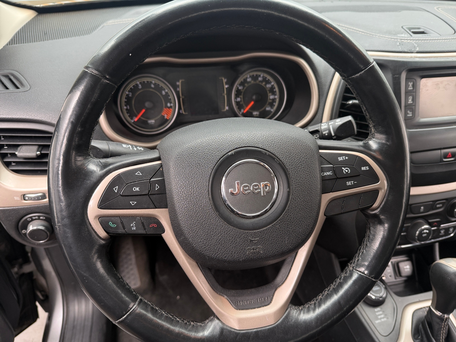 Thumbnail: 2015 Jeep Cherokee - 5