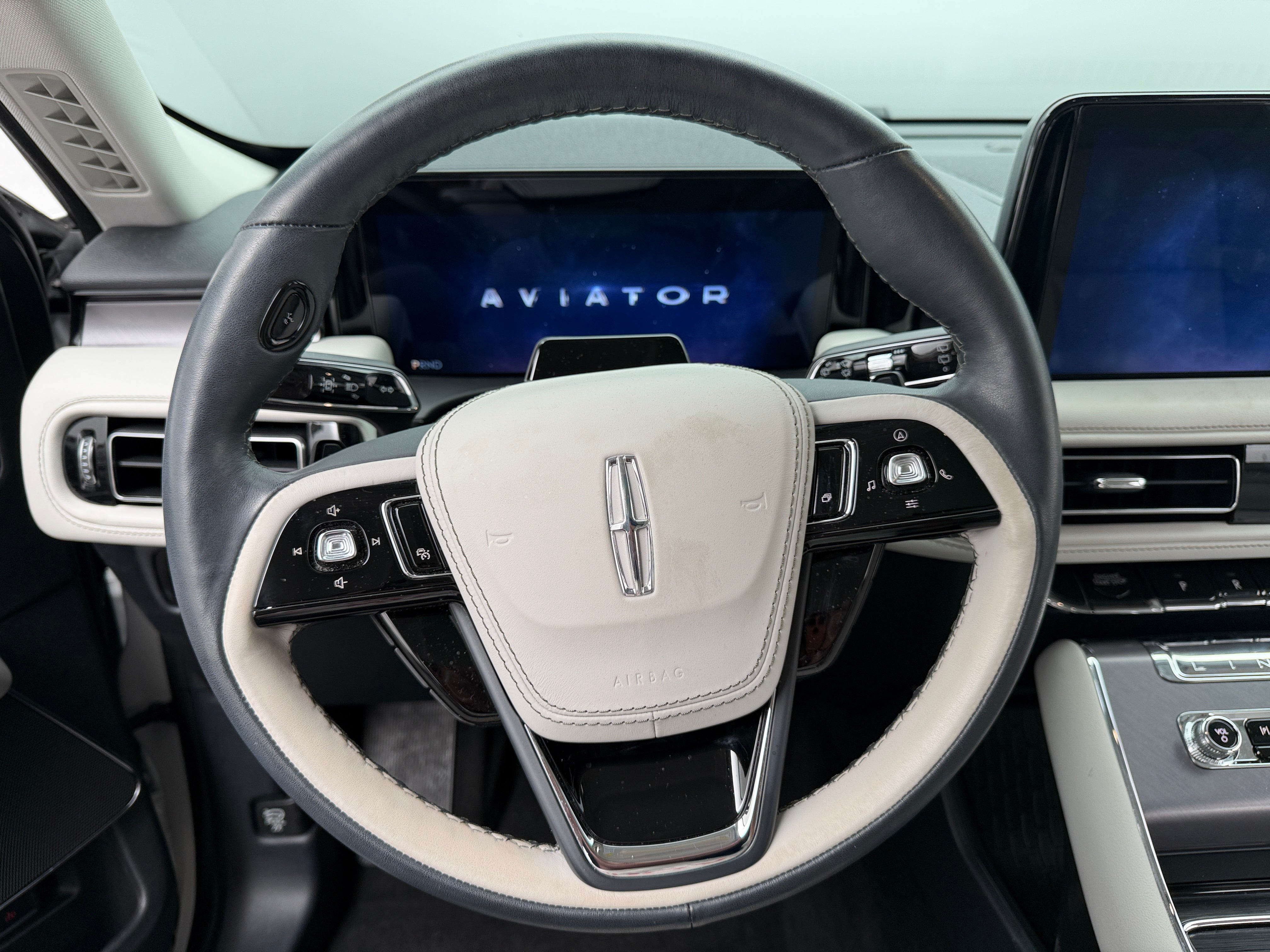 2025 Lincoln Aviator