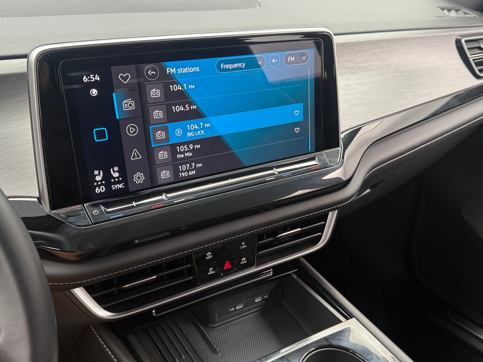 Thumbnail: 2026 Volkswagen Atlas - 4