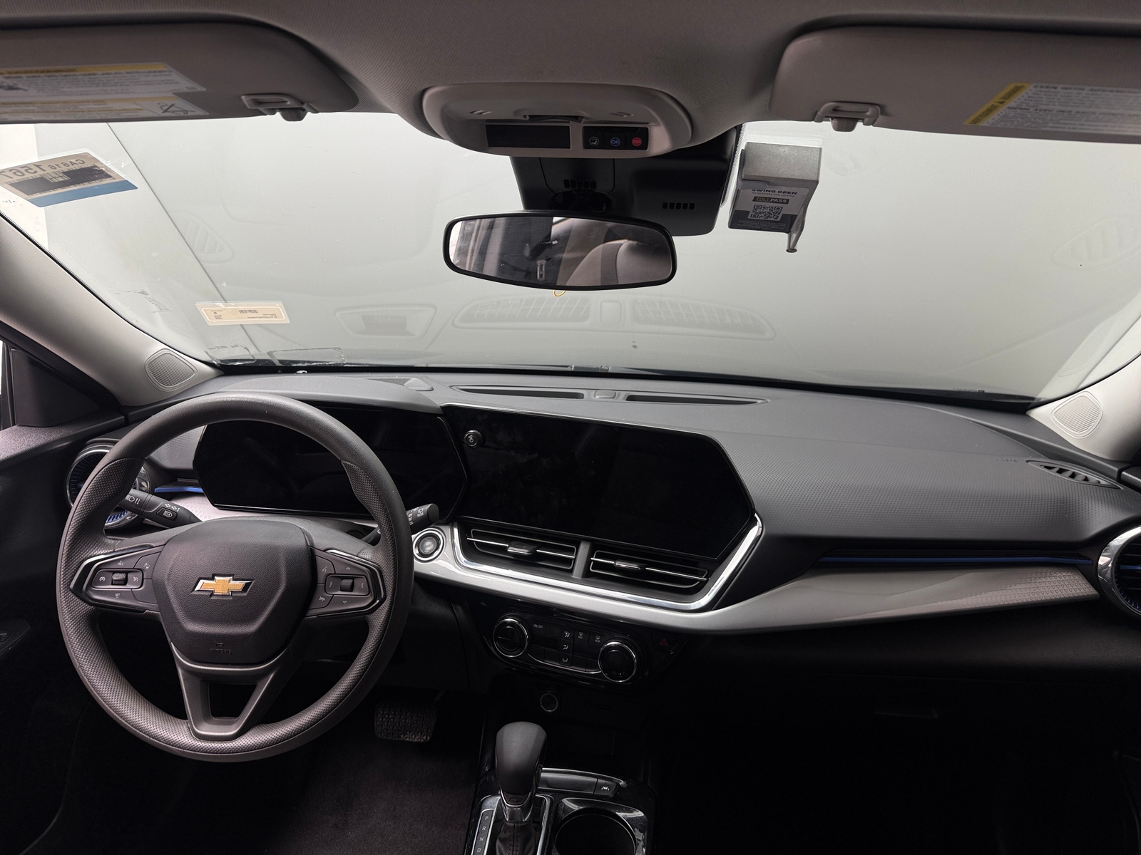 Thumbnail: 2025 Chevrolet Trax - 2