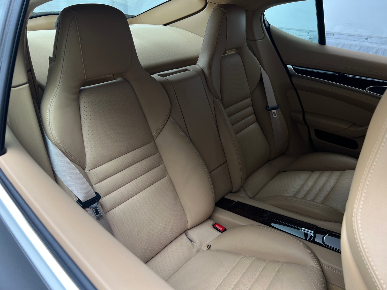 Thumbnail: 2010 Porsche Panamera - 6