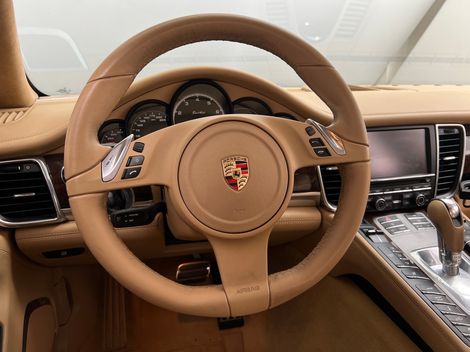 Thumbnail: 2010 Porsche Panamera - 5