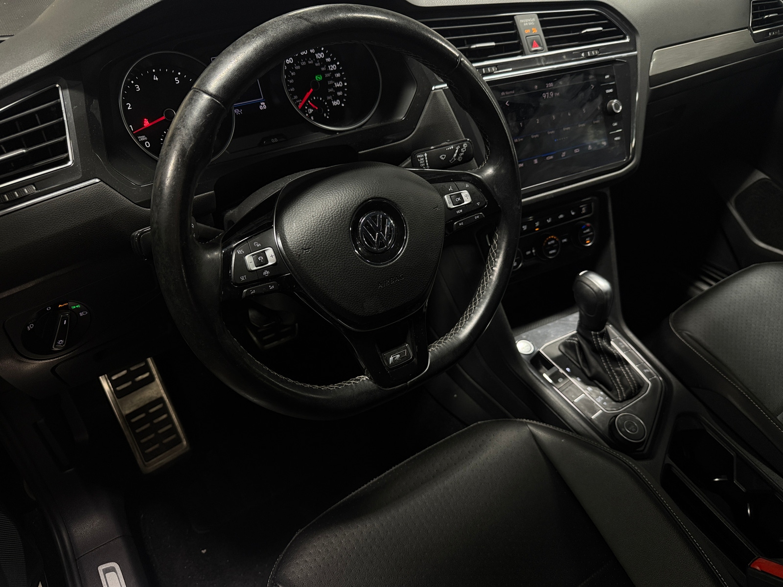 Thumbnail: 2021 Volkswagen Tiguan - 5