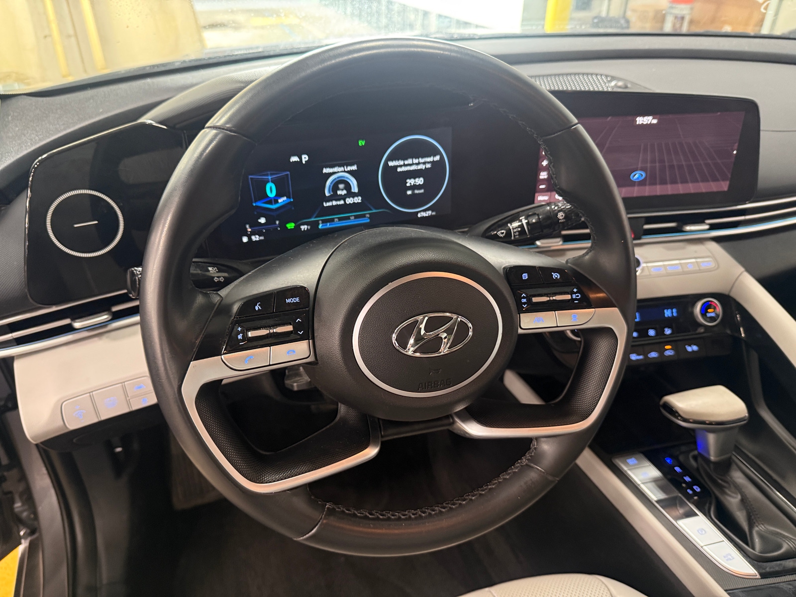 Thumbnail: 2022 Hyundai Elantra - 4